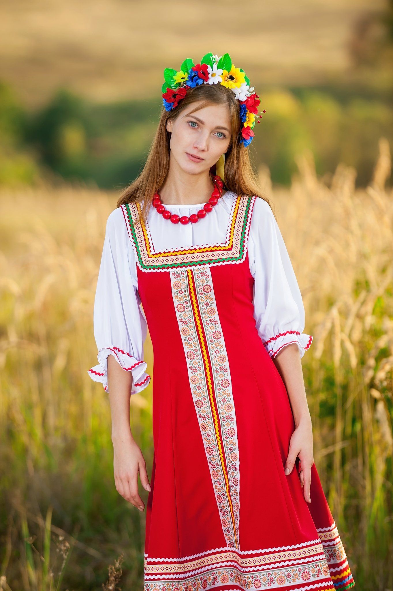 Women in Slavic costumes in Kalyan
